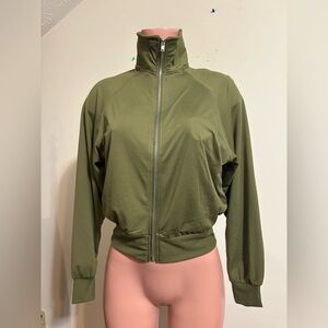 Sunday Retreat Women’s Medium Olive Green jacket high neck crop bomber NWT